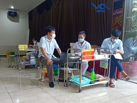 Việt An tiến hành tiêm vaccine covid-19 đợt 1