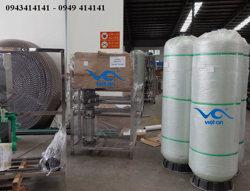 Dây chuyền lọc nước và máy chiết bình VAQGF100 xuất cho khách hàng tại Tây Ninh
